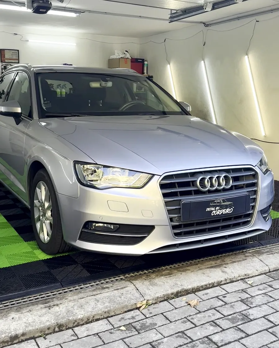 Audi A3 no estúdio, no dia da entrega